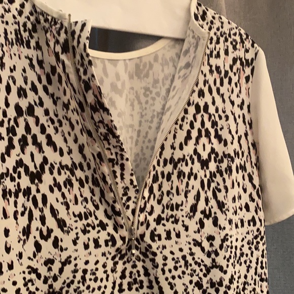 Ikat black, whit and pale pink print shift dress - Picture 5 of 6